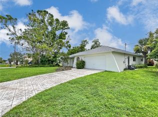 310 SE 33rd Ter, Cape Coral, FL 33904