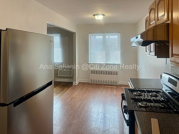 3rd image of 59-47 160th St #1