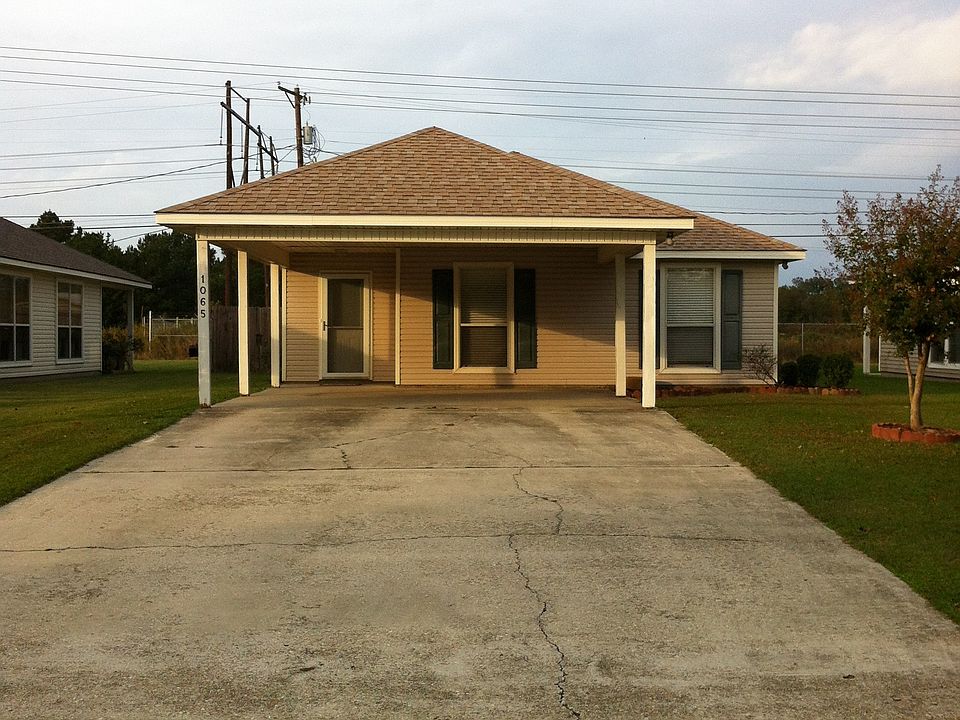 1065 Meadow Glen