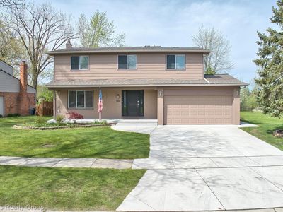1901 Woodgate Dr, Troy, MI, 48083