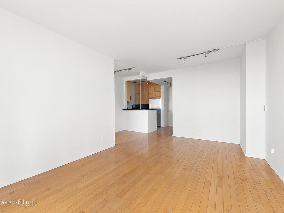 1st image of 99 Battery Pl APT 17C
