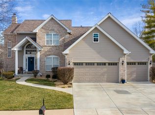 622 Dartmouth Crossing Ct, Ballwin, MO