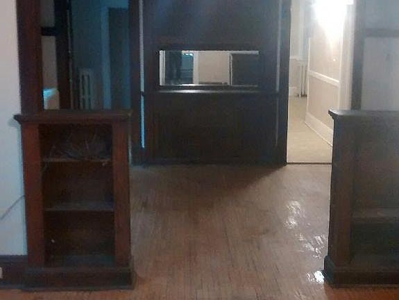 5th image of 2506 Dupont Ave N #4