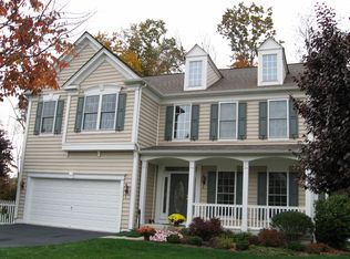 364 E Armstrong Dr, Fountainville, PA 18923