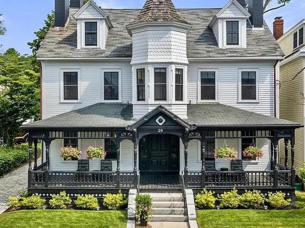 29 Central St #1, Manchester, MA 01944