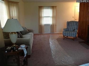 5th image of 241 E 276th St