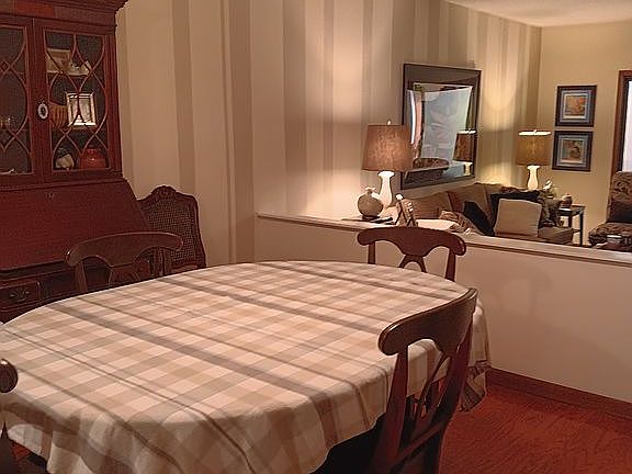 5th image of 3216 Oak St APT 7