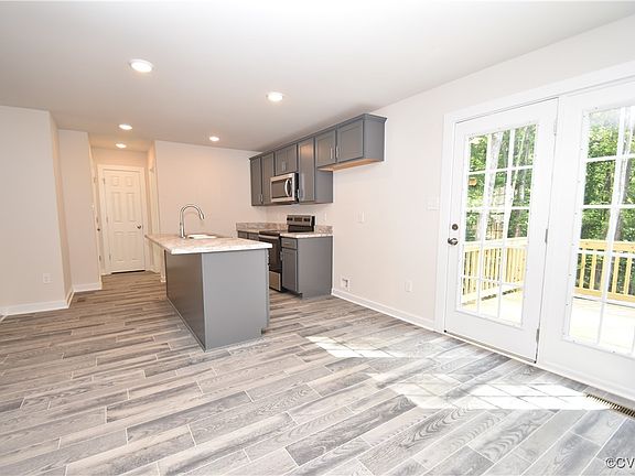 2nd image of 7033 Winthrop St
