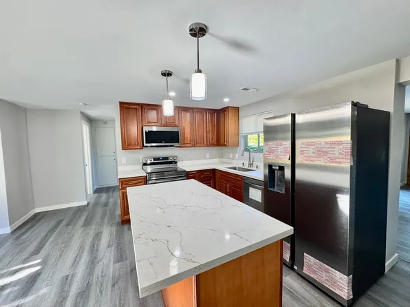 21901 54th Ave W, Mountlake Terrace, WA 98043