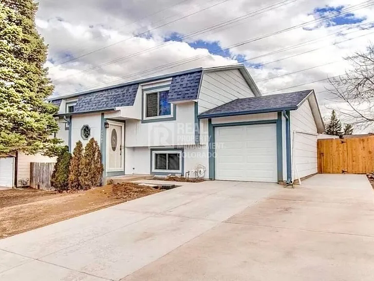 15502 E Bails Dr — Photo 1