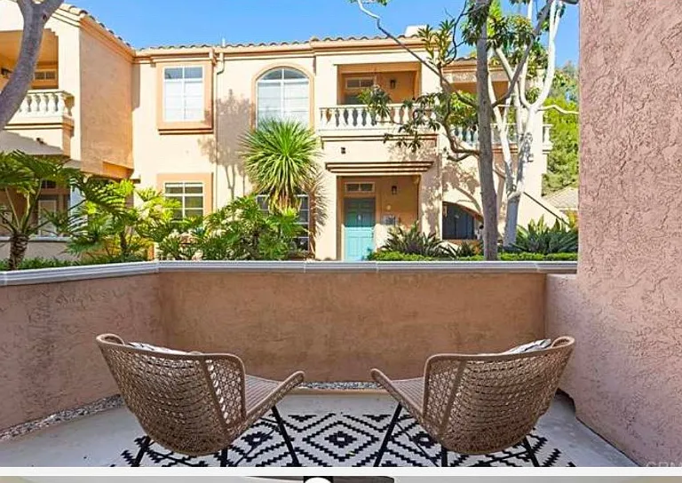 3591 Cameo Dr #11 — Photo 3