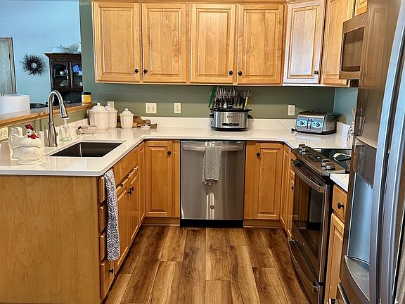 4th image of 2452 Barrington Way #403