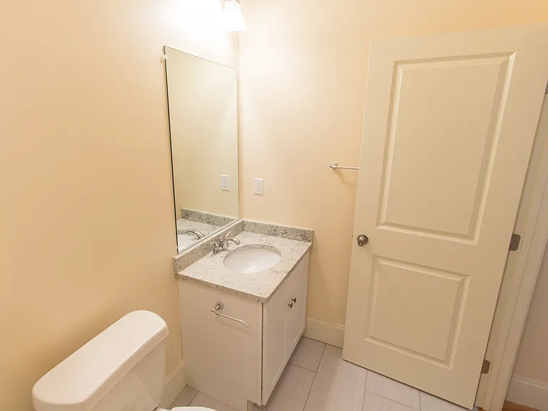 5165 Washington St #13 — Photo 8