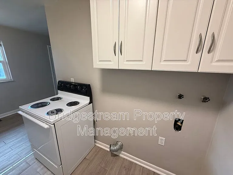 2609 Revere Ave #E — Photo 7