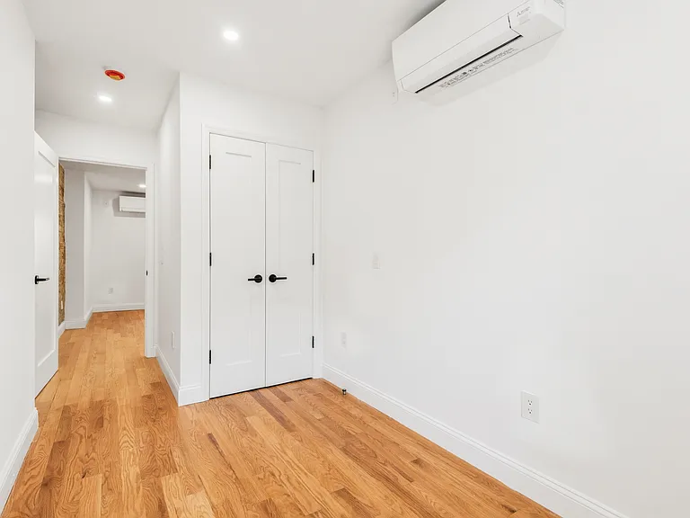 307 S 4th St #3 — Photo 10