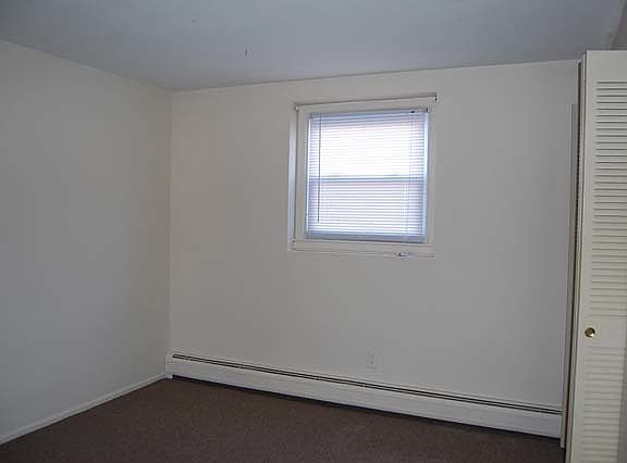 5th image of 550 Beverage Hill Ave APT 12