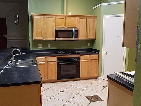 5th image of 1129 Deer Valley Ln