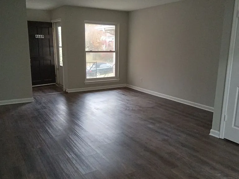 4669 Cary Ln — Photo 6