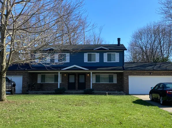1094 Big Valley Dr, Coventry Township, OH 44319