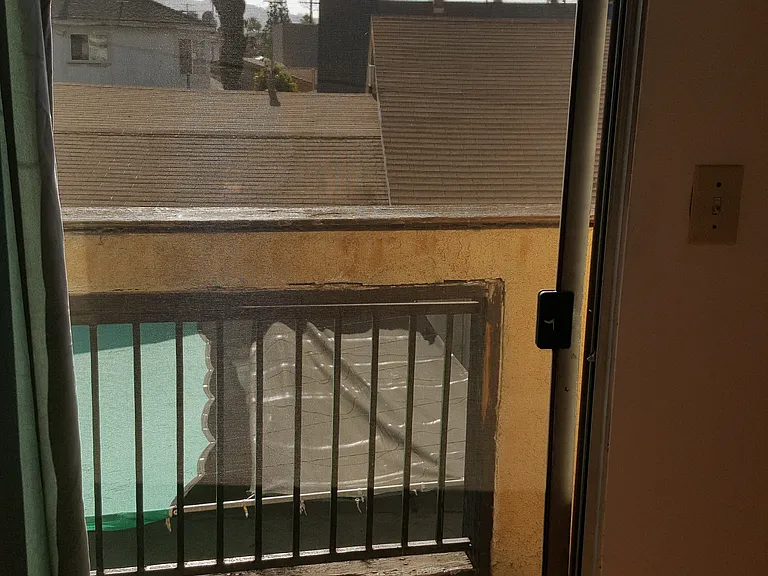 330 E Cypress St #208 — Photo 6