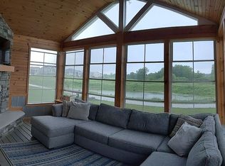 6611 Wolf Hollow Rd, Windsor, WI 53598