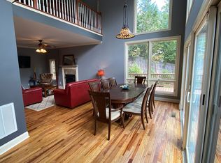 5997 Warpath Rd, Flowery Branch, GA 30542