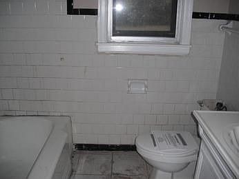 5th image of 3122 Lamphier Ave