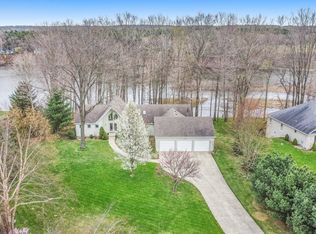 1649 Riverside Rd, Niles, MI 49120