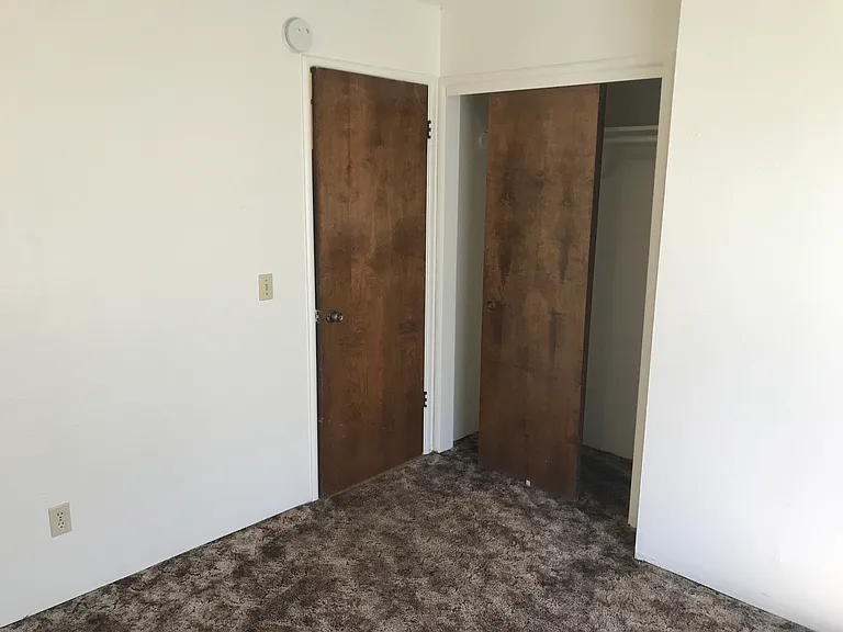 Prosperity Manor — Photo 7
