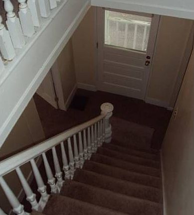 Hall/Stairs