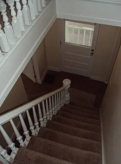 Hall/Stairs