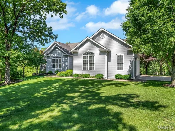 4522 Highway Jj, Bourbon, MO 65441