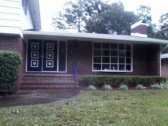 2nd image of 3364 Picadilly Ln