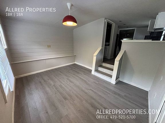 5th image of 700 S College Ave APT 2