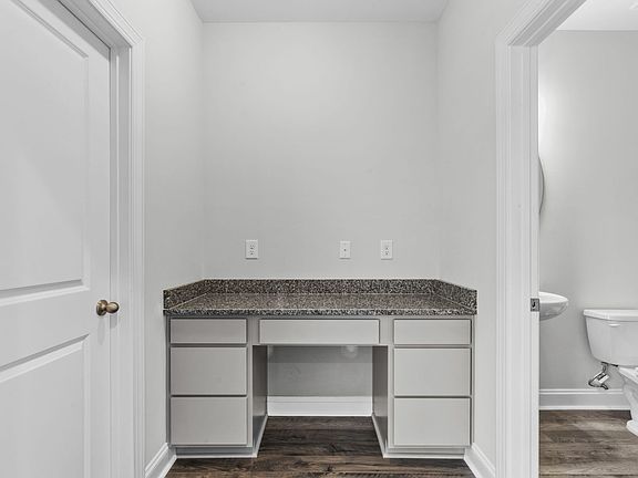 5th image of 1150 Breadsell Ln