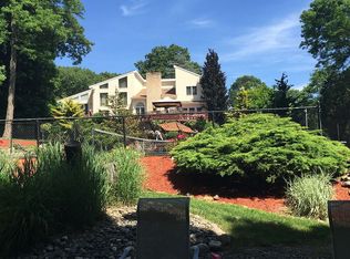 5 Henry Ct, Suffern, NY 10901