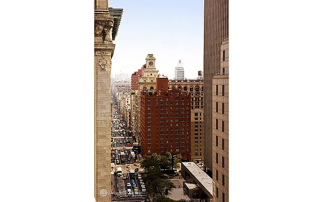 Rented by Douglas Elliman | media 8