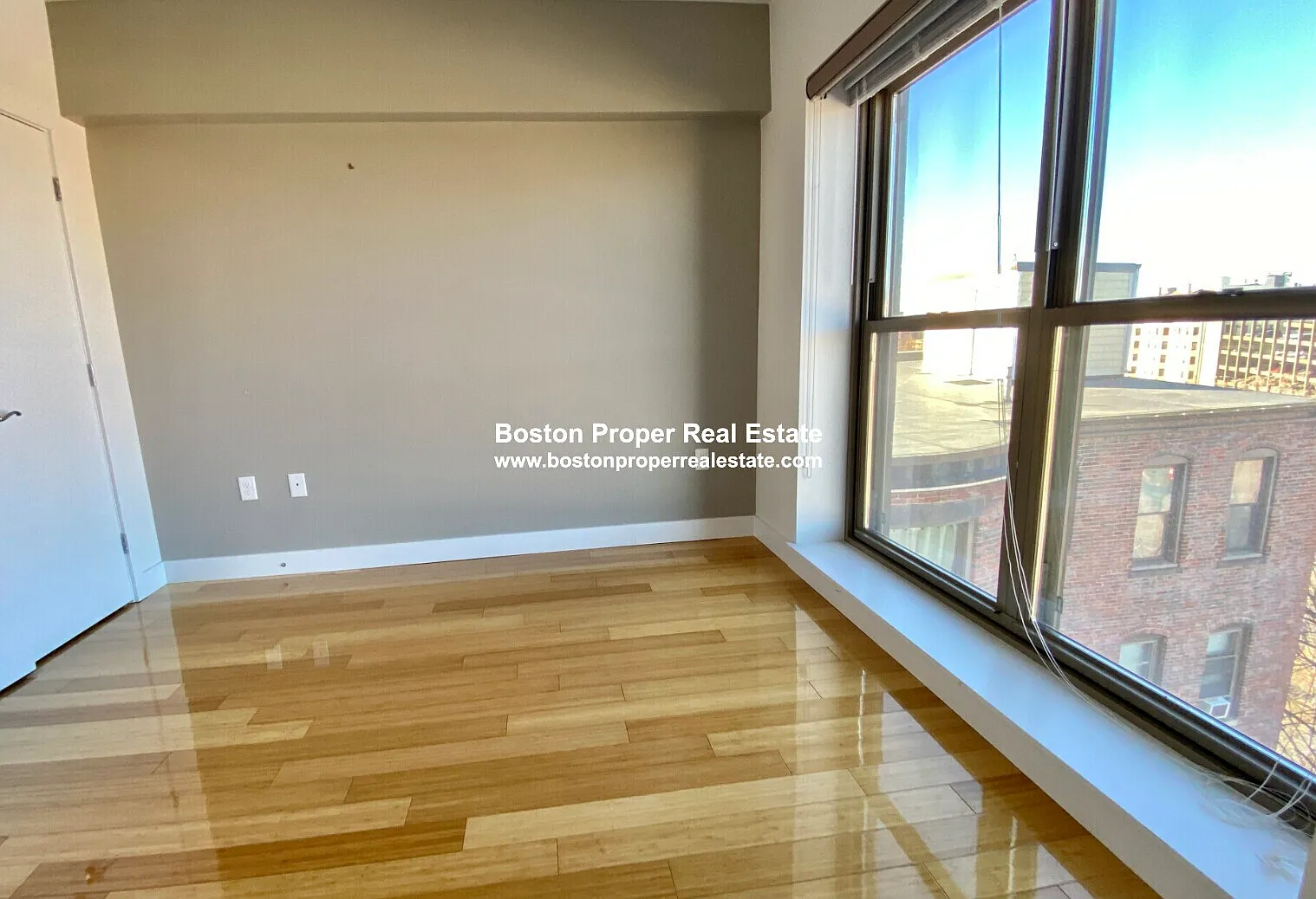 Studio, 650 sqft, $2,650 — Photo 4