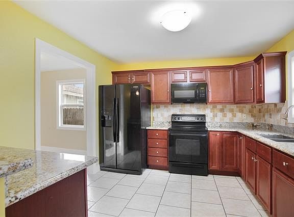 5th image of 3712 Red Cedar Ln