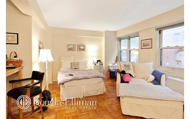 Rented by Douglas Elliman | media 8