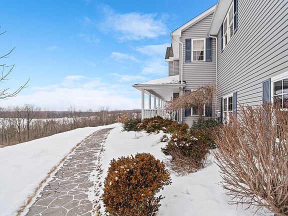 4th image of 981 Lander Dr
