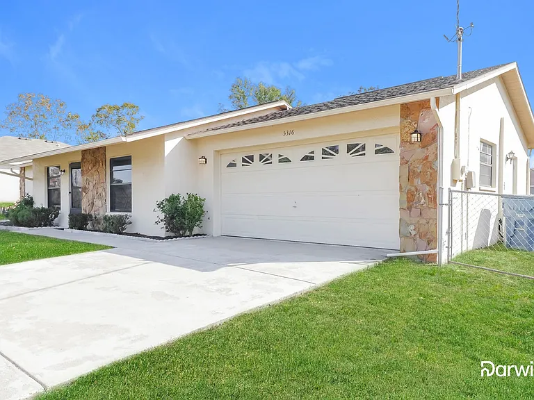 5316 Dellbrook Ave — Photo 2