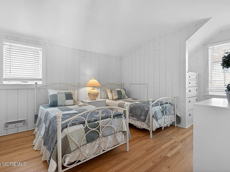 1521 Ocean Ave — Photo 21