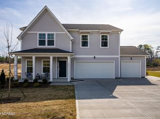 136 Enfield Dr, Carthage, NC 28327