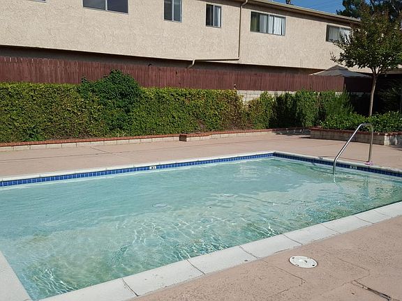 Extra Pool