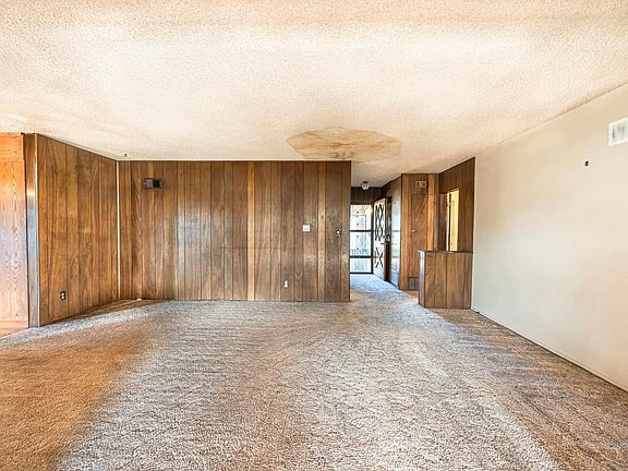 4th image of 4827 Greenbrier Ave