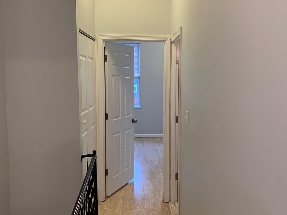 1st image of 2737 Latona St