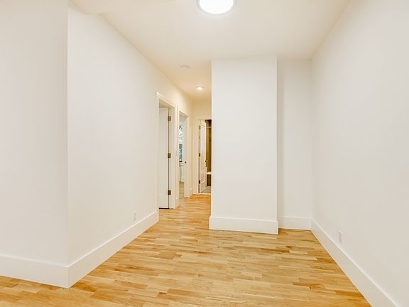 5th image of 40 Linden Blvd APT 3A