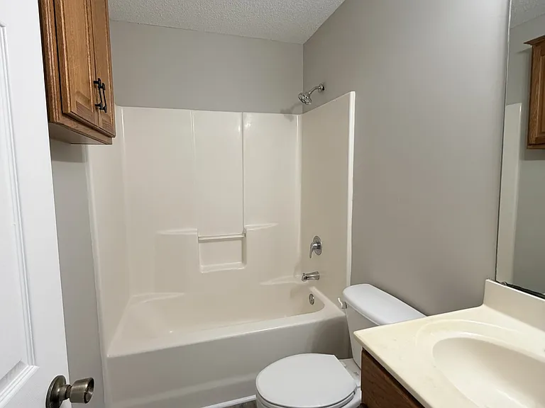 3209 Deer Path Cir — Photo 17