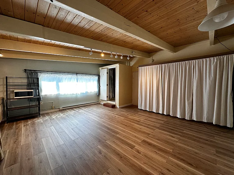 330B Bonnie Ave — Photo 3